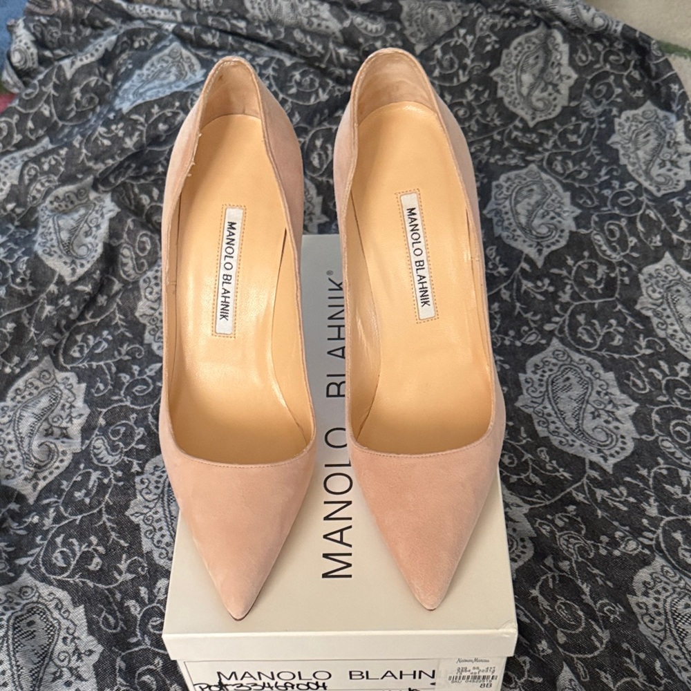 Manolo Blahnik Blush Suede Heels
